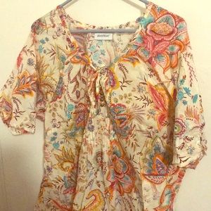 Mid sleeve blouse